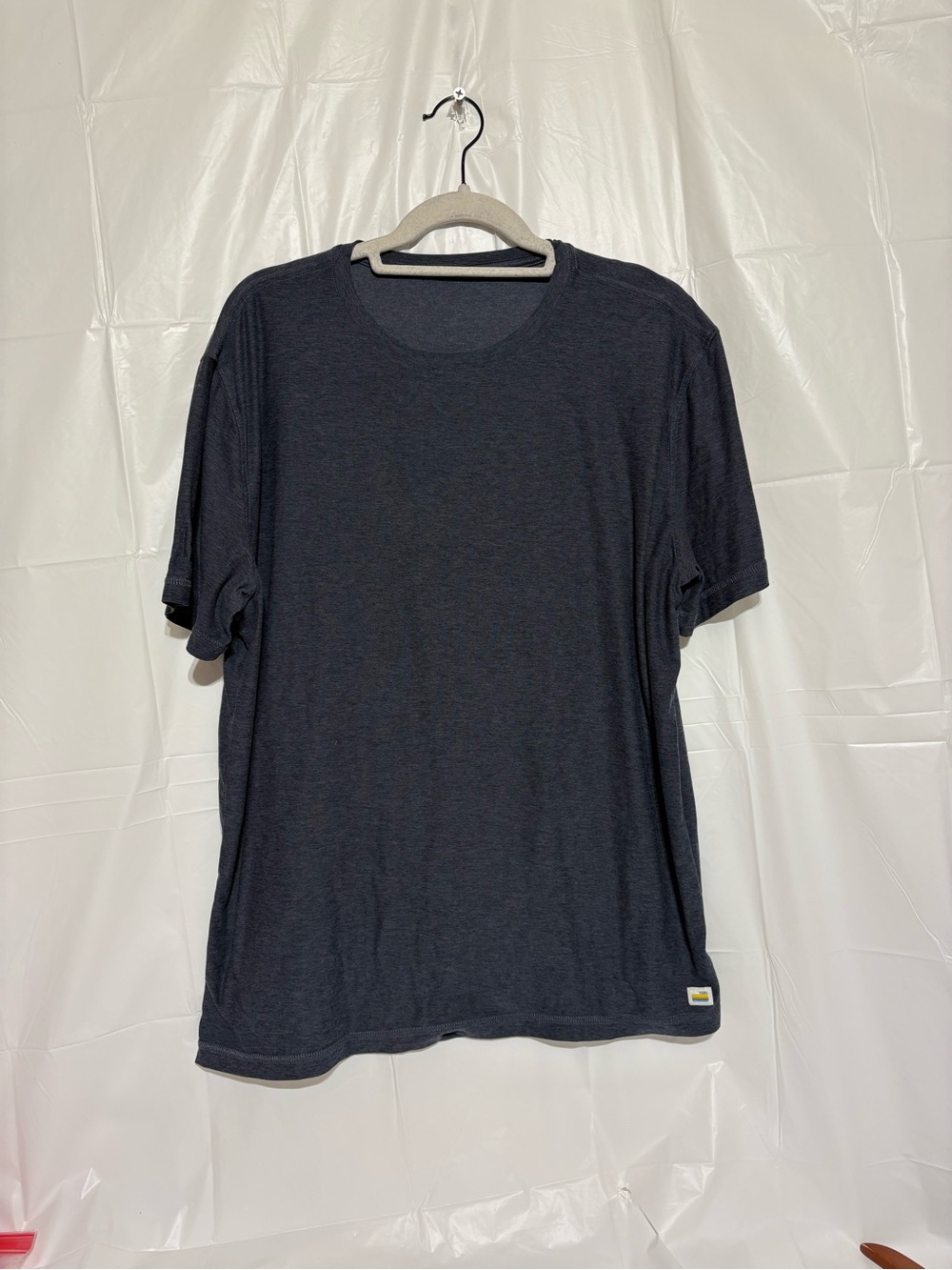 Vuori Short Sleeve Crew Tee - Charcoal Heather